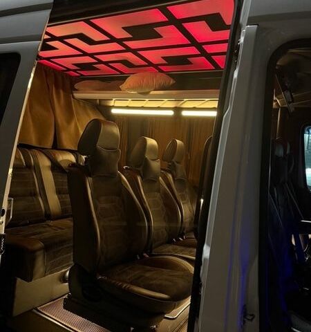 Белый Мерседес Sprinter, объемом двигателя 2.99 л и пробегом 480 тыс. км за 62000 $, фото 22 на Automoto.ua