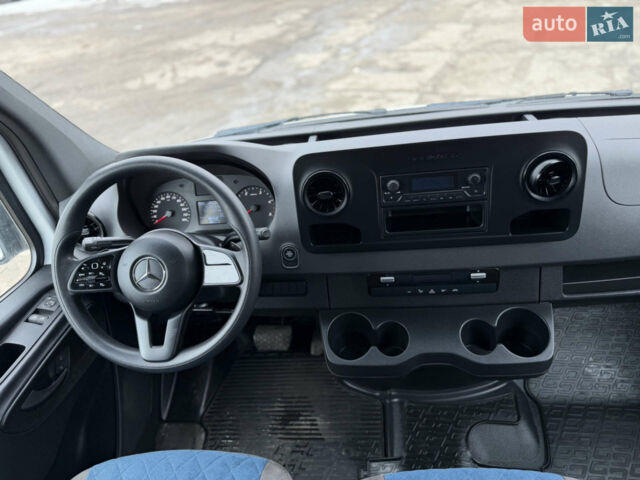 Белый Мерседес Sprinter, объемом двигателя 3 л и пробегом 512 тыс. км за 36900 $, фото 9 на Automoto.ua