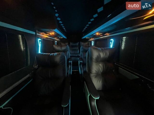 Білий Мерседес Sprinter, об'ємом двигуна 2.99 л та пробігом 665 тис. км за 73343 $, фото 39 на Automoto.ua