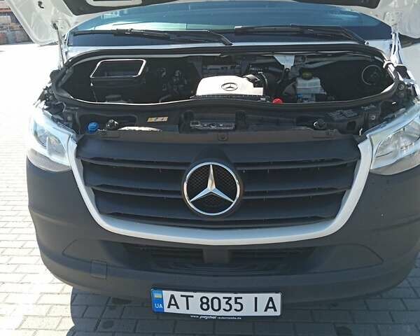 Белый Мерседес Sprinter, объемом двигателя 0 л и пробегом 329 тыс. км за 31000 $, фото 11 на Automoto.ua