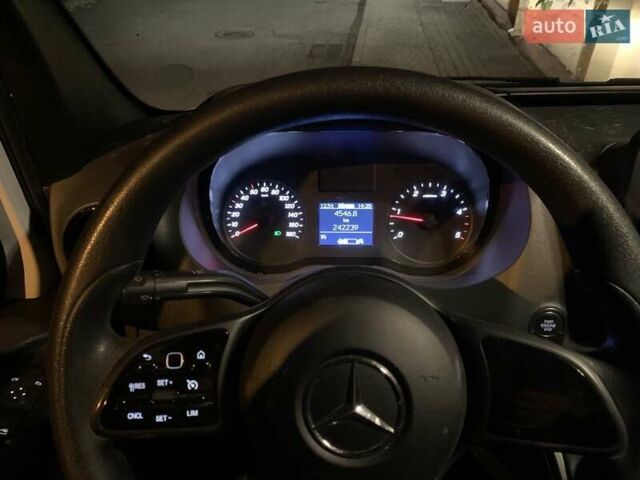 Білий Мерседес Sprinter, об'ємом двигуна 1.95 л та пробігом 243 тис. км за 29000 $, фото 45 на Automoto.ua