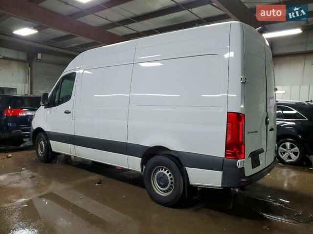 Белый Мерседес Sprinter, объемом двигателя 0 л и пробегом 24 тыс. км за 13500 $, фото 1 на Automoto.ua