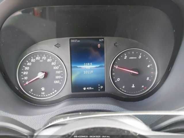 Белый Мерседес Sprinter, объемом двигателя 2 л и пробегом 10 тыс. км за 30300 $, фото 6 на Automoto.ua