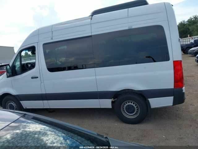 Белый Мерседес Sprinter, объемом двигателя 2 л и пробегом 10 тыс. км за 30300 $, фото 12 на Automoto.ua