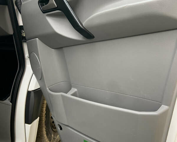 Білий Мерседес Sprinter, об'ємом двигуна 2.1 л та пробігом 342 тис. км за 22900 $, фото 14 на Automoto.ua