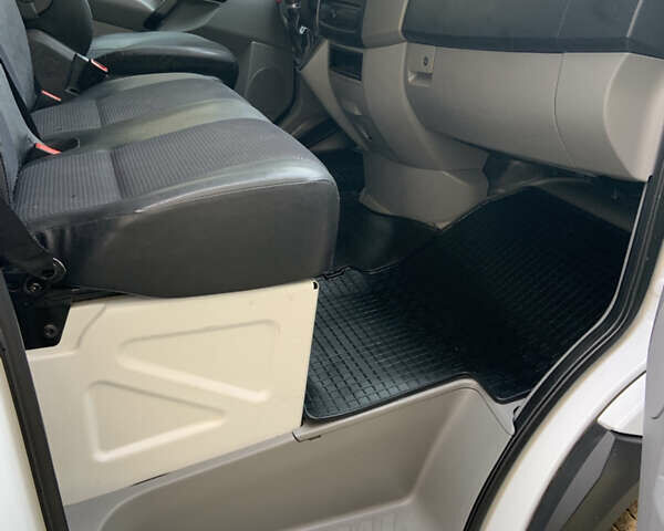 Білий Мерседес Sprinter, об'ємом двигуна 2.1 л та пробігом 342 тис. км за 22900 $, фото 16 на Automoto.ua