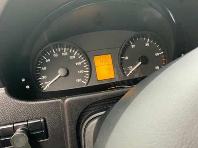Білий Мерседес Sprinter, об'ємом двигуна 3.2 л та пробігом 342 тис. км за 25500 $, фото 12 на Automoto.ua