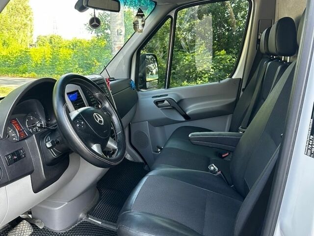 Білий Мерседес Sprinter, об'ємом двигуна 2.14 л та пробігом 389 тис. км за 22000 $, фото 22 на Automoto.ua