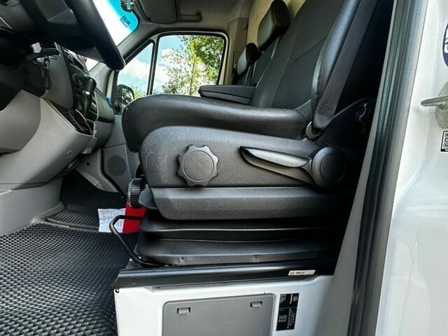Білий Мерседес Sprinter, об'ємом двигуна 2.14 л та пробігом 389 тис. км за 22000 $, фото 27 на Automoto.ua