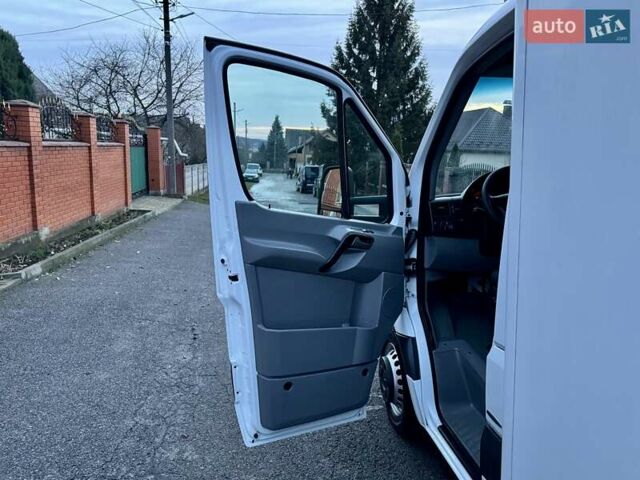 Білий Мерседес Sprinter, об'ємом двигуна 2.2 л та пробігом 207 тис. км за 27199 $, фото 18 на Automoto.ua