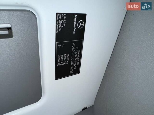 Білий Мерседес Sprinter, об'ємом двигуна 2.2 л та пробігом 207 тис. км за 27199 $, фото 25 на Automoto.ua