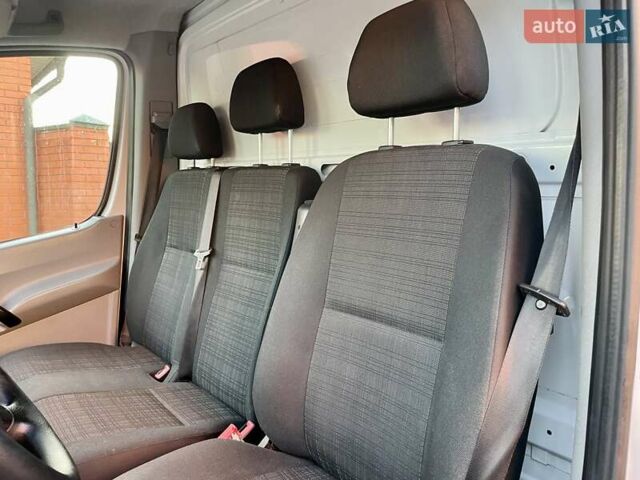 Белый Мерседес Sprinter, объемом двигателя 2.2 л и пробегом 248 тыс. км за 20999 $, фото 22 на Automoto.ua