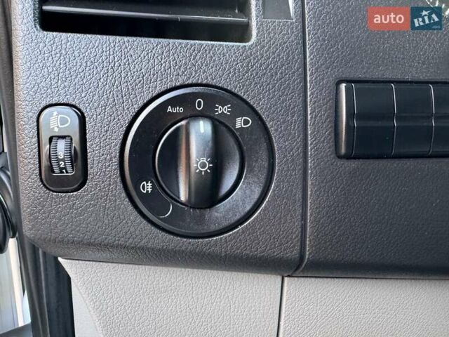 Белый Мерседес Sprinter, объемом двигателя 2.2 л и пробегом 225 тыс. км за 27399 $, фото 25 на Automoto.ua