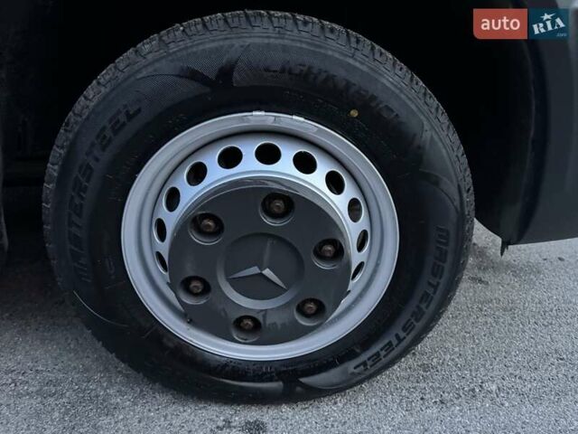 Білий Мерседес Sprinter, об'ємом двигуна 2.2 л та пробігом 207 тис. км за 27199 $, фото 8 на Automoto.ua