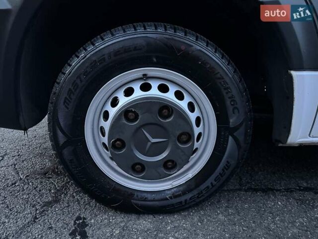 Білий Мерседес Sprinter, об'ємом двигуна 2.2 л та пробігом 207 тис. км за 27199 $, фото 15 на Automoto.ua