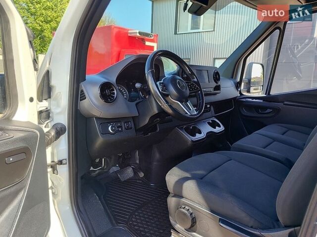 Белый Мерседес Sprinter, объемом двигателя 2.1 л и пробегом 270 тыс. км за 23500 $, фото 22 на Automoto.ua
