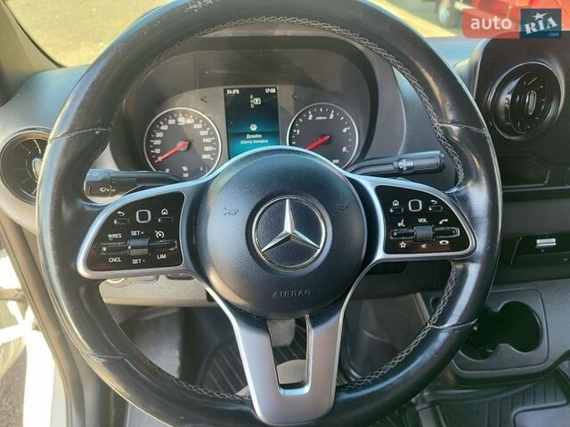 Белый Мерседес Sprinter, объемом двигателя 2.1 л и пробегом 270 тыс. км за 23500 $, фото 26 на Automoto.ua