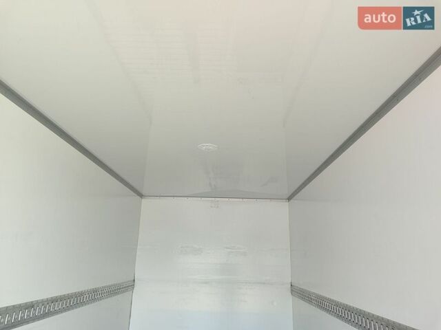 Белый Мерседес Sprinter, объемом двигателя 2.1 л и пробегом 270 тыс. км за 23500 $, фото 16 на Automoto.ua