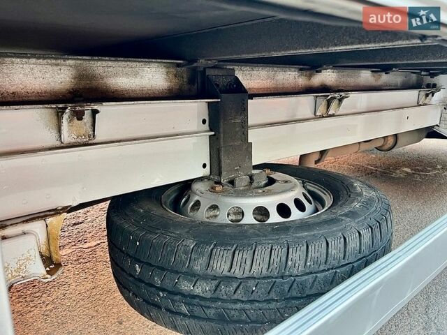 Белый Мерседес Sprinter, объемом двигателя 2.2 л и пробегом 270 тыс. км за 32299 $, фото 13 на Automoto.ua