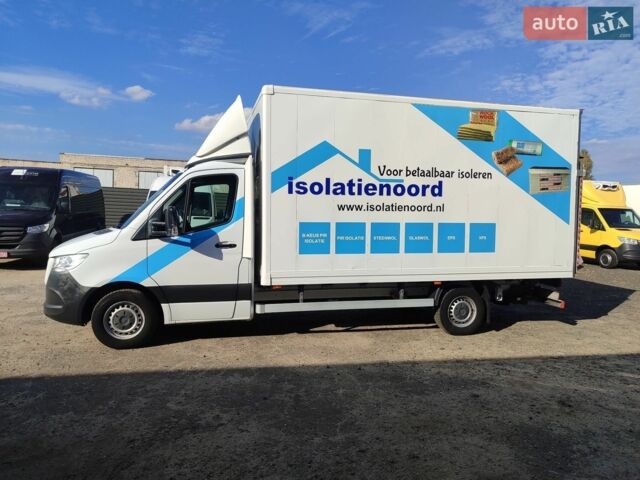 Белый Мерседес Sprinter, объемом двигателя 2 л и пробегом 300 тыс. км за 24700 $, фото 1 на Automoto.ua
