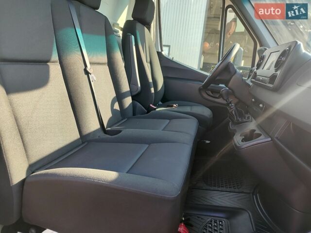 Белый Мерседес Sprinter, объемом двигателя 2 л и пробегом 300 тыс. км за 24700 $, фото 16 на Automoto.ua