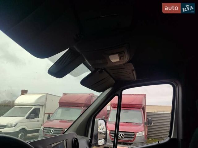 Белый Мерседес Sprinter, объемом двигателя 2.1 л и пробегом 300 тыс. км за 24900 $, фото 16 на Automoto.ua