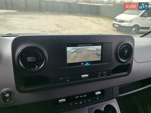 Белый Мерседес Sprinter, объемом двигателя 2.1 л и пробегом 300 тыс. км за 24900 $, фото 17 на Automoto.ua