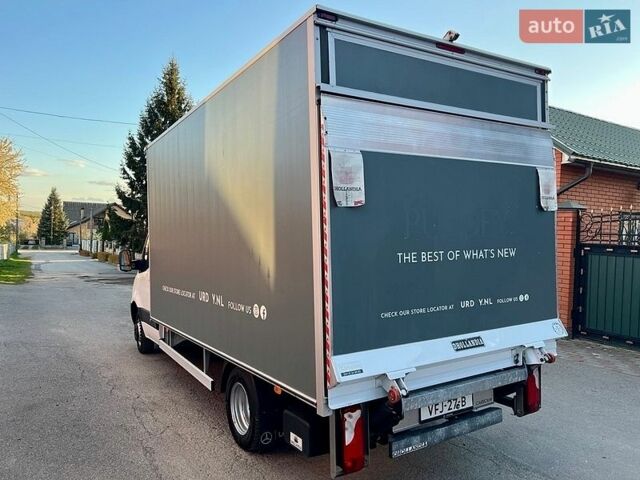 Белый Мерседес Sprinter, объемом двигателя 2.2 л и пробегом 270 тыс. км за 32299 $, фото 3 на Automoto.ua