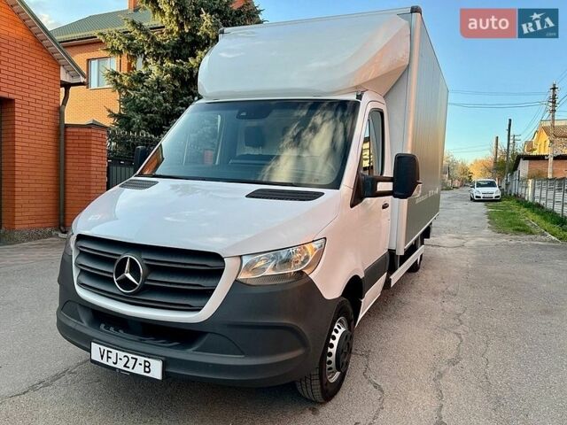 Белый Мерседес Sprinter, объемом двигателя 2.2 л и пробегом 270 тыс. км за 32299 $, фото 2 на Automoto.ua