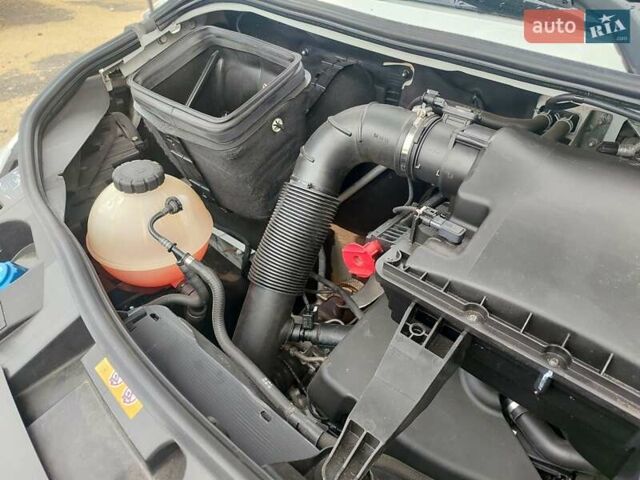 Белый Мерседес Sprinter, объемом двигателя 2.1 л и пробегом 300 тыс. км за 24900 $, фото 19 на Automoto.ua