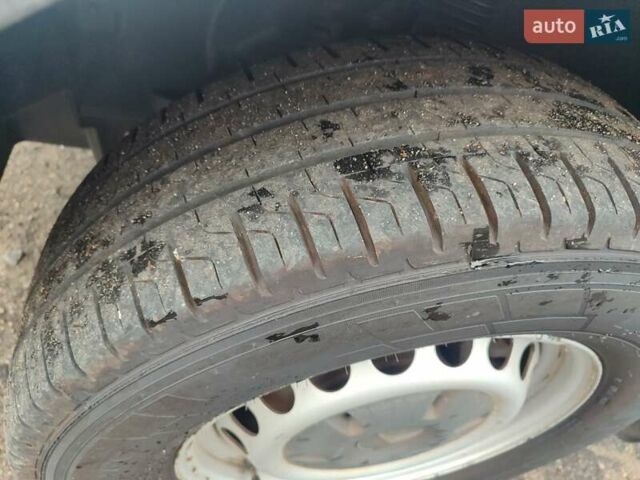 Белый Мерседес Sprinter, объемом двигателя 2.1 л и пробегом 300 тыс. км за 24900 $, фото 11 на Automoto.ua