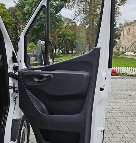 Белый Мерседес Sprinter, объемом двигателя 2 л и пробегом 288 тыс. км за 25900 $, фото 31 на Automoto.ua