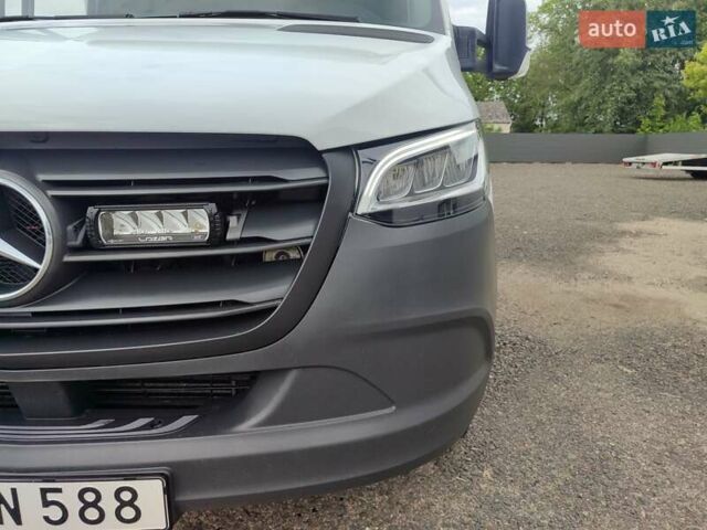 Белый Мерседес Sprinter, объемом двигателя 2.1 л и пробегом 300 тыс. км за 26800 $, фото 15 на Automoto.ua