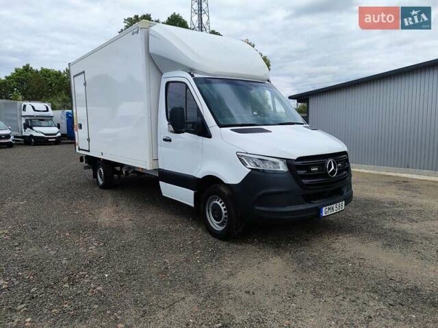 Белый Мерседес Sprinter, объемом двигателя 2.1 л и пробегом 300 тыс. км за 26800 $, фото 1 на Automoto.ua