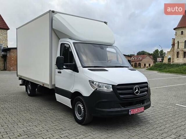 Белый Мерседес Sprinter, объемом двигателя 2 л и пробегом 288 тыс. км за 25900 $, фото 1 на Automoto.ua