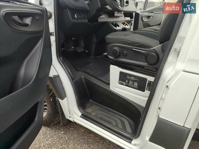 Белый Мерседес Sprinter, объемом двигателя 2.1 л и пробегом 300 тыс. км за 26800 $, фото 42 на Automoto.ua