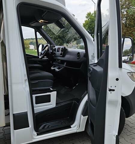 Белый Мерседес Sprinter, объемом двигателя 2 л и пробегом 288 тыс. км за 25900 $, фото 46 на Automoto.ua