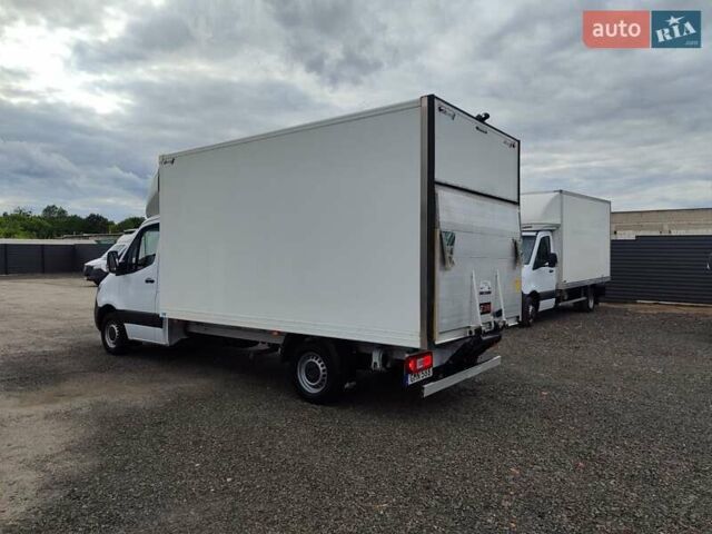 Белый Мерседес Sprinter, объемом двигателя 2.1 л и пробегом 300 тыс. км за 26800 $, фото 7 на Automoto.ua