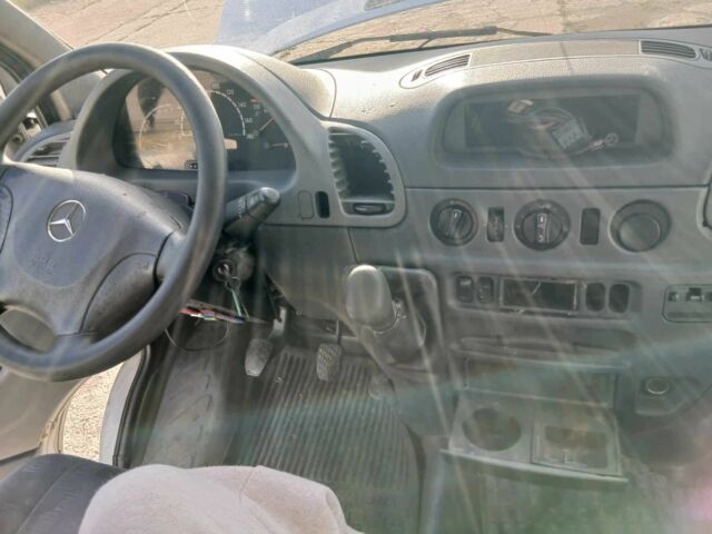 Мерседес Sprinter 2003 в Кременце на Automoto.ua Белый Мерседес Sprinter, объемом двигателя 0 л и пробегом 370 тыс. км за 1007 $, фото 2 на Automoto.ua