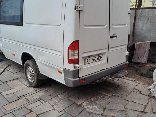 Белый Мерседес Sprinter, объемом двигателя 0 л и пробегом 178 тыс. км за 5000 $, фото 1 на Automoto.ua
