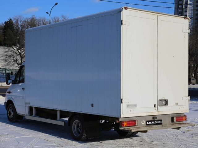 Белый Мерседес Sprinter, объемом двигателя 2.2 л и пробегом 97 тыс. км за 12900 $, фото 3 на Automoto.ua