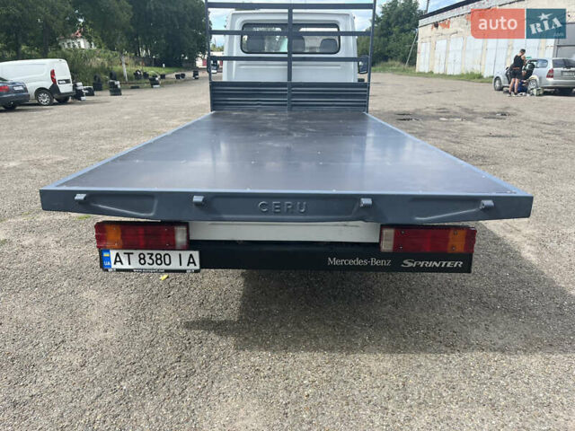 Белый Мерседес Sprinter, объемом двигателя 2.7 л и пробегом 147 тыс. км за 17800 $, фото 6 на Automoto.ua