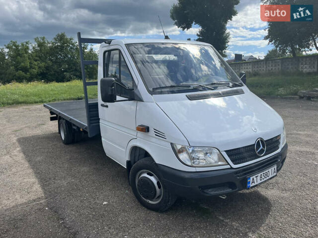 Белый Мерседес Sprinter, объемом двигателя 2.7 л и пробегом 147 тыс. км за 17800 $, фото 1 на Automoto.ua