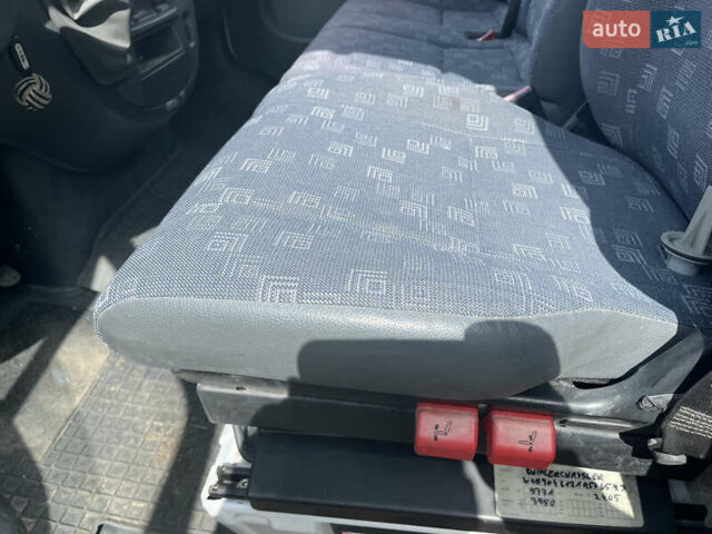 Білий Мерседес Sprinter, об'ємом двигуна 2.7 л та пробігом 147 тис. км за 17800 $, фото 11 на Automoto.ua