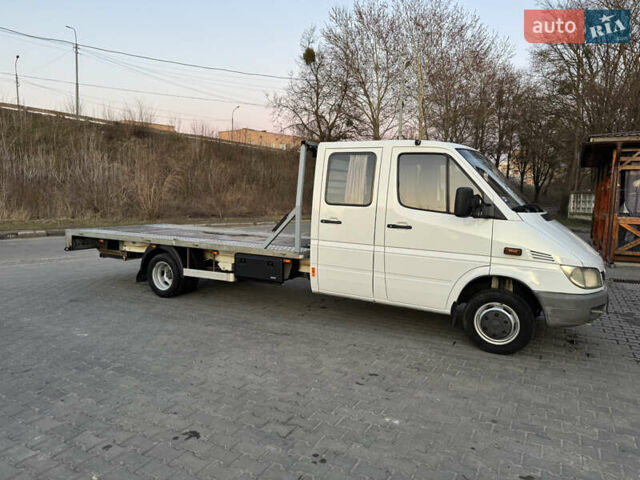 Белый Мерседес Sprinter, объемом двигателя 2.15 л и пробегом 330 тыс. км за 12900 $, фото 3 на Automoto.ua
