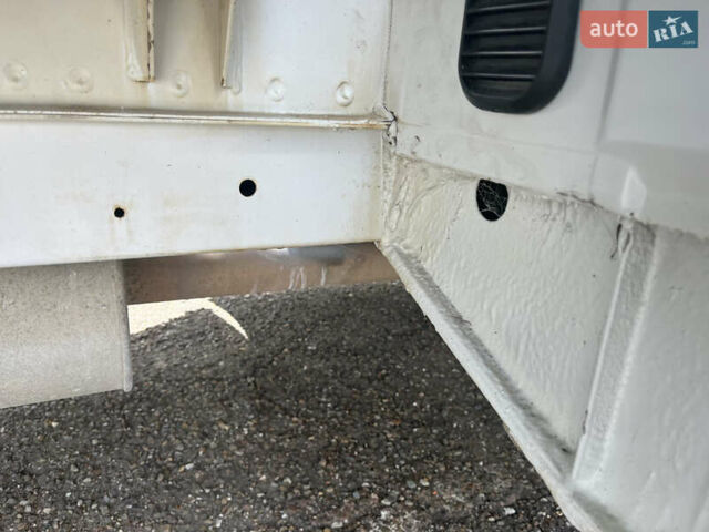 Белый Мерседес Sprinter, объемом двигателя 2.7 л и пробегом 147 тыс. км за 17800 $, фото 16 на Automoto.ua