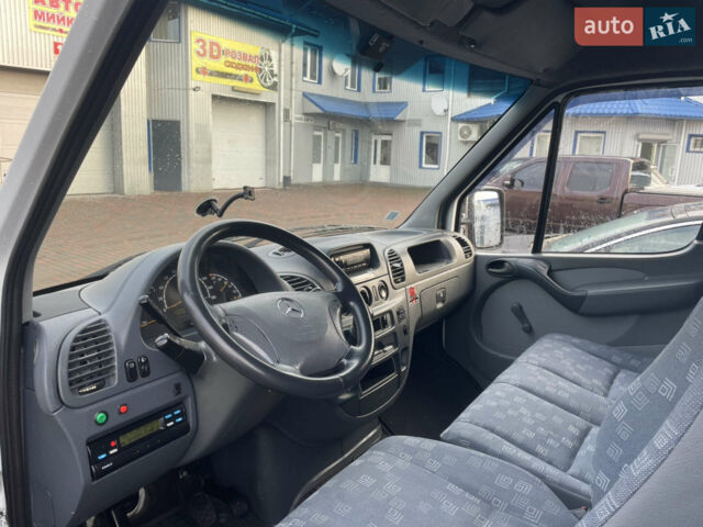 Белый Мерседес Sprinter, объемом двигателя 2.69 л и пробегом 30 тыс. км за 11900 $, фото 7 на Automoto.ua