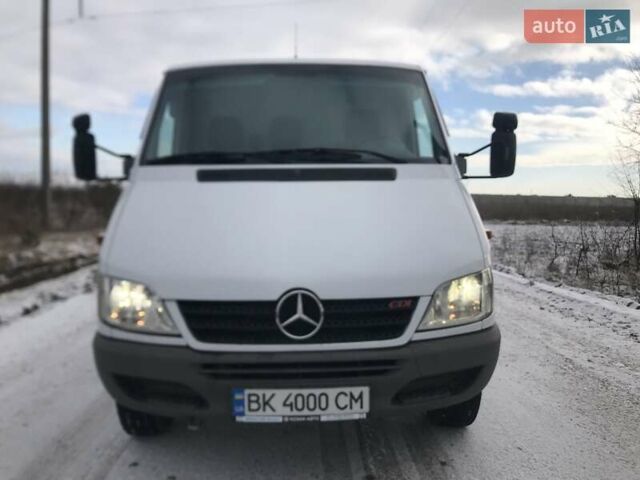 Білий Мерседес Sprinter, об'ємом двигуна 2.69 л та пробігом 430 тис. км за 18900 $, фото 2 на Automoto.ua
