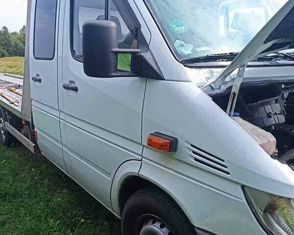 Білий Мерседес Sprinter, об'ємом двигуна 2.15 л та пробігом 411 тис. км за 10300 $, фото 1 на Automoto.ua