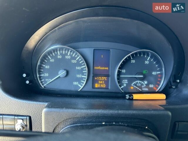 Белый Мерседес Sprinter, объемом двигателя 2.99 л и пробегом 550 тыс. км за 20000 $, фото 16 на Automoto.ua